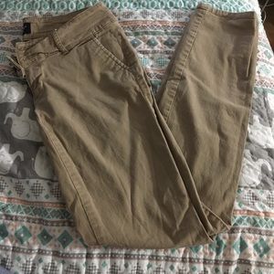 American eagle size 2 khakis tag with size remove